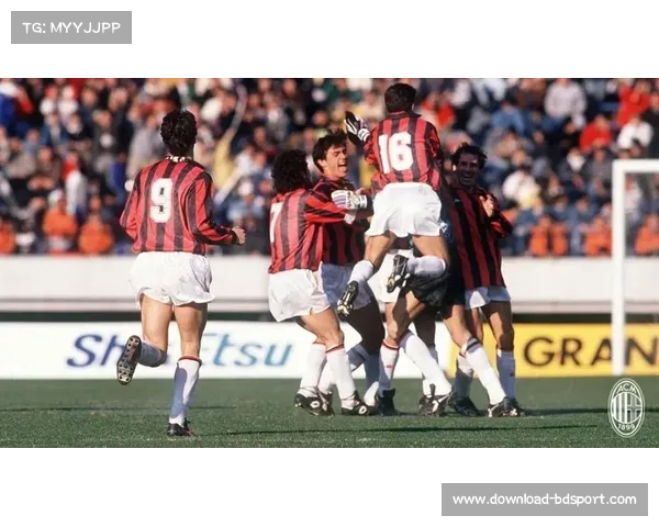 奥林匹亚暴雨引发球场积水 南美杯延期引发赛程冲突挑战 奥林匹亚暴雨引发球场积水 南美杯延期引发赛程冲突挑战